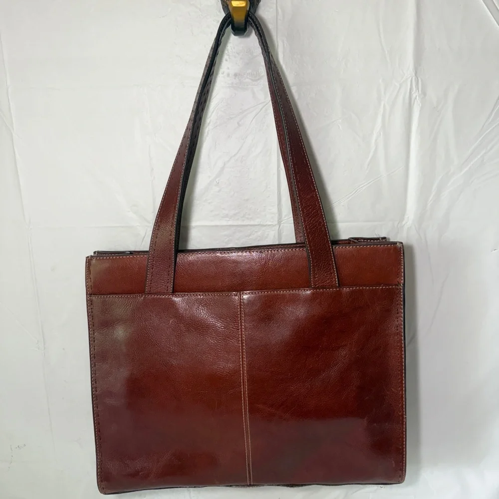 Fossil Brown Leather Shoulder Bag - Picture 2 of 15